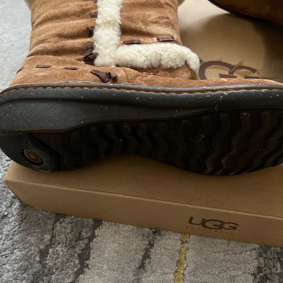 UGG AUSTRALIA ELIJO Chestnut Brown Shearling Suede Boots - Picture 2 of 5